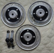 kołpaki "słoneczka" Maluch Fiat 126p - 3 sztuki + 2 zaczepy