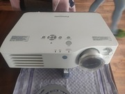 Projektor LCD Panasonic model PT-AX200E