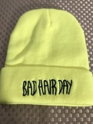Czapka z napisem „BAD HAIR DAY” neonowy żółty - NOWA