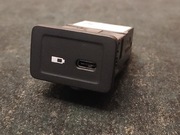 Ładowarka usb-C Mercedes