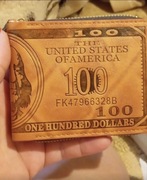 Portfel męski zapinany na zamek Piękna Stylistyka