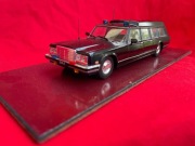 ZIŁ 41042 "Czarny Doktor" skala 1:43