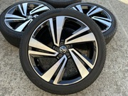 5x100 18 Vw Volkswagen T cross 215/45/18 7mm 2020r Pirelli