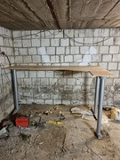 Stół biurowy elektrycznie regulowany 