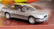 Opel Omega B MV6 Schuco Pudełko SALONÓWKA 1:43