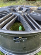 Felgi aluminiowe „17” z czujnikami ciśnienia