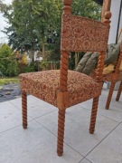 KRZESŁA , ANTYK, DREWNO, RZEŹBIONE, NA SPRĘŻYNIE