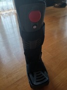 But ortopedyczny nowy na lewą i prawą nogę.