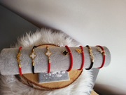 Bransoletka czerwona sznurek 