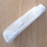 Selenit z Maroko waga 69,5 g