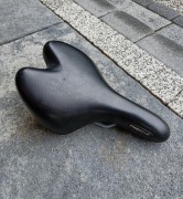 Siodełko Selle Royal Freccia z żelem Royalgel – szerokość 160 mm
