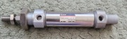 Siłownik pneumatyczny SMC CD85KN25-50-B