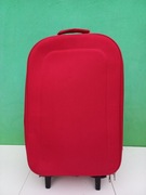 Walizka kabinowa z wysuwanym uchwytem