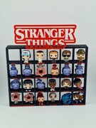 Półka czerwonym napisem na figurki Stranger Things (Kinder Joy, 24 szt.)