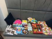 BOX zabawka grubo prawie 40 sztuk przedmiotów nowych i zapakowanych. 