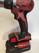 Adapter przejściówka baterii YardForce CR20 do Milwaukee M18