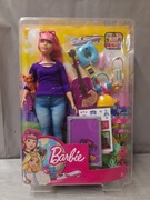 Lalka Barbie - Daisy z kotkiem w podróży - FWV26