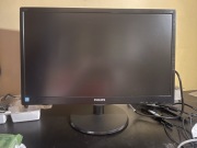 Monitor Phillips LCD 223V5LHSB/00 - 21,5”, FullHD, kable
