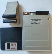 Stacja dyskietek Samsung FDD 1,44 z kablem i dyskietką