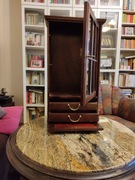 Szafka wisząca przeszklona