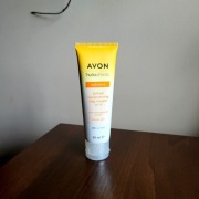Radiance Tinted Neutral Fair - krem AVON