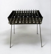 Składany grill / mangal z zestawem szampurow