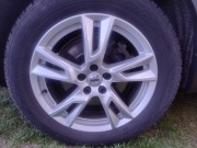 Alufelgi Volvo 18 cali + opony zimowe Nokian WR SUV 235/55R18