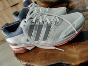 Buty do biegania firmy Adidas model Supernova Glide 5 