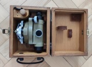 Niwelator NI 060 Carl Zeiss JENAnr seryjny 81675