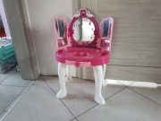 Toaletka z lusterkami