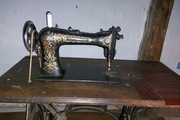 Stara sprawna maszyna do szycia firmy LITTAUER