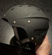 Kask NRS do kiteboardingu / windsurfingu / sportów wodnych