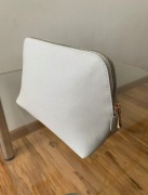 Duża szara kosmetyczka L Bag Base