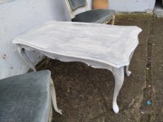 Stolik Ludwik bielony powtarzany ława