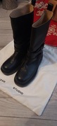 Kazar studio 89240-01-00  Skórzane czarne buty w stylu motocyklowym