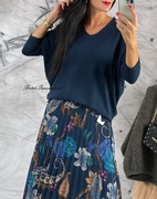 CLASSIC BASIC DEKOLT V UNI GRANAT NIEBIESKA BLUZKA