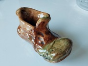 Ceramiczny but, atrakcyjna kolorystyka 