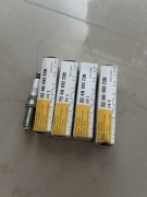 Świece zapłonowe 224019372R Renault Dacia nowe oryginalne komplet 4 sztuki