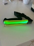 Saszetka nerka na biodra LED świeci w ciemności