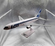 Model PLL LOT Boeing 767 SP-LPA Warszawa