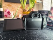 Mega Zestaw: Canon EOS R50 + 2 Obiektywy + Torba i mnóstwo akcesoriów!