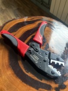 Profesjonalna zaciskarka do kabli i konektorów (z grzechotką)