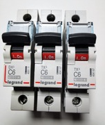 Wyłącznik nadprądowy Legrand C6 1P DX3 10000A 3sztuki