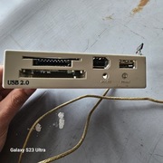 Retro biały czytnik kart pamięci USB 2 FireWire SD MS  DATAFAB IR3-USB2S 