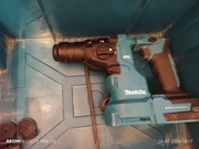 Wiertarka udarowa z odsysaniem pyłu Makita