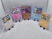 5x stojak na karty TCG - Wytrzymały materiał PETG