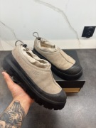 UGG Tasman Weather Hybrid śniegowce damskie – wodoodporne, ciepłe, premium