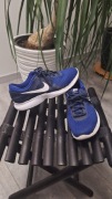 Nike Revolution 4 