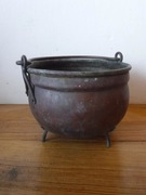 Duży kociołek miedziany z rączką na nóżkach ZOBACZ KONIECZNIE 