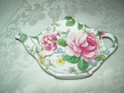 PORCELANOWA PODSTAWKA DO TOREBKI OD HERBATY-DUCHES
